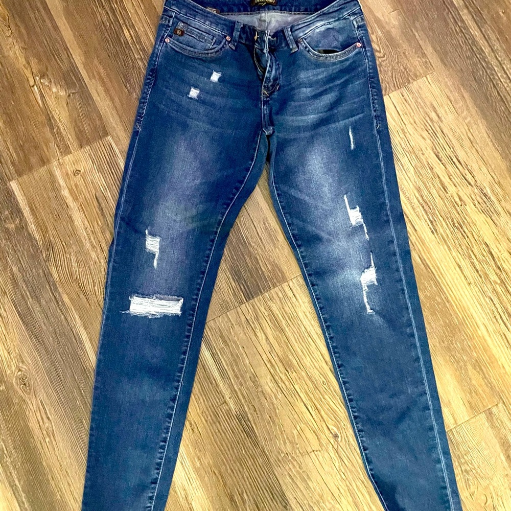 Gently Used Woman’s Dear John Jeans